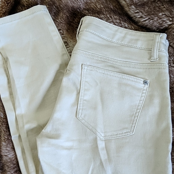 Celebrity Pink Skinny Pants in Cream - Picture 4 of 4